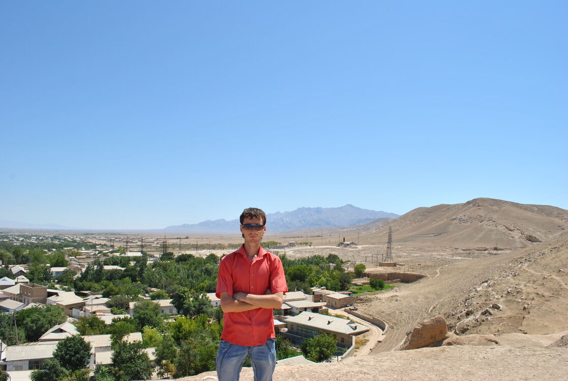  ,   Emil, 39 ,     , c 