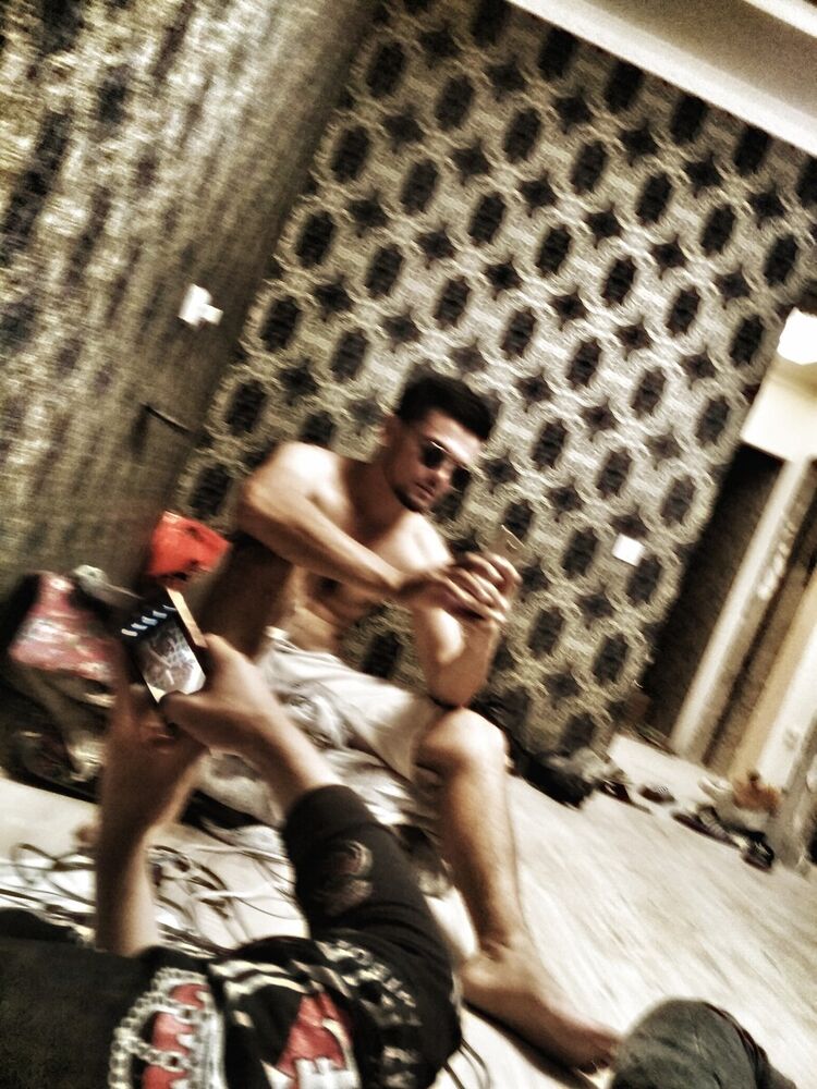  ,   Ali, 29 ,   ,   , c 