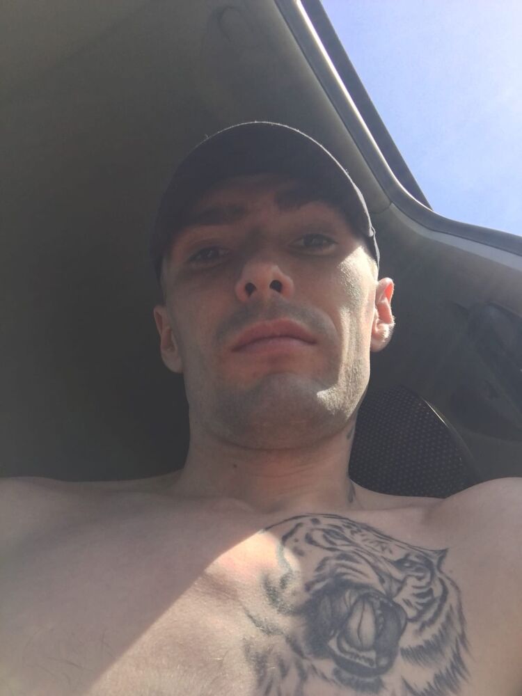  27170599  Valery, 32 ,    
