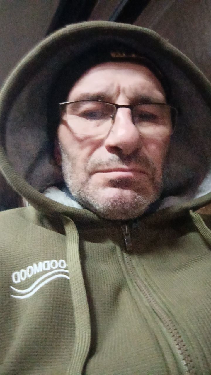  51645779  , 52 ,    