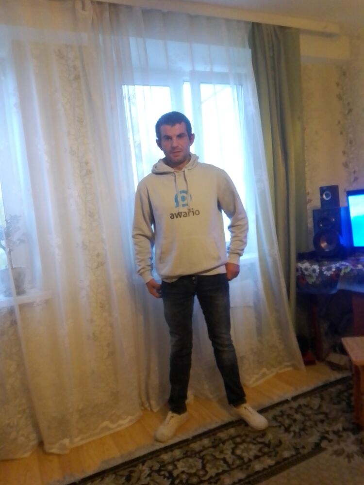  ,   Zhenya, 40 ,   ,   