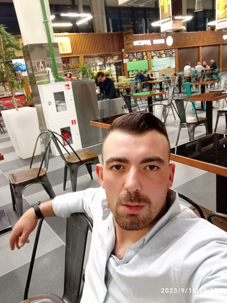  Findikli,   Mustafa, 27 ,   ,   