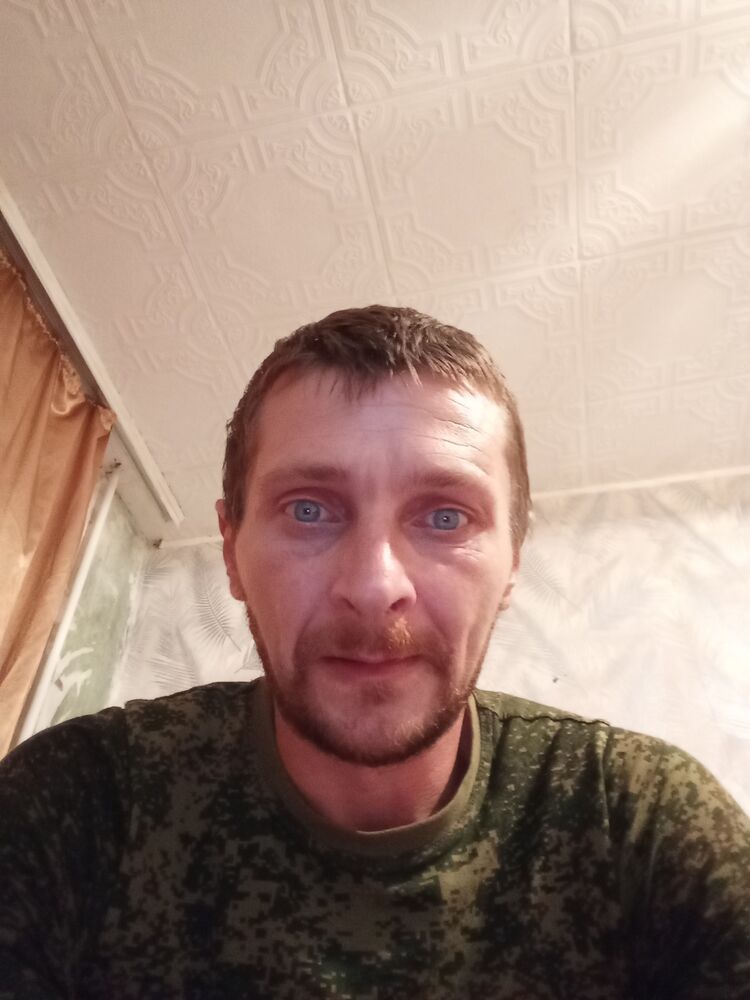  46873709  , 40 ,    