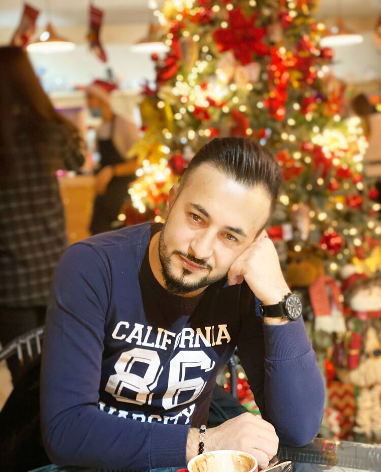  42907079  Taner, 29 ,    