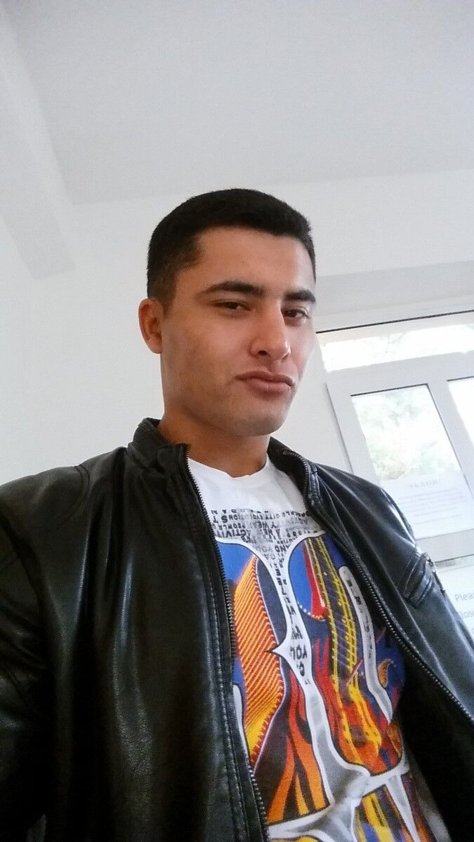  ,   Akmal, 33 ,   ,   , c 