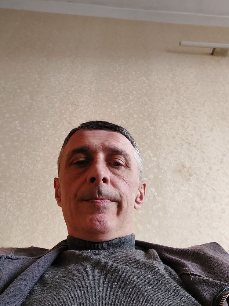  27784659  Mixeil, 51 ,    