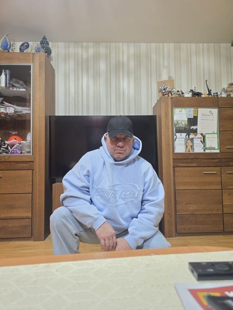  ,   Armands, 49 ,   ,   