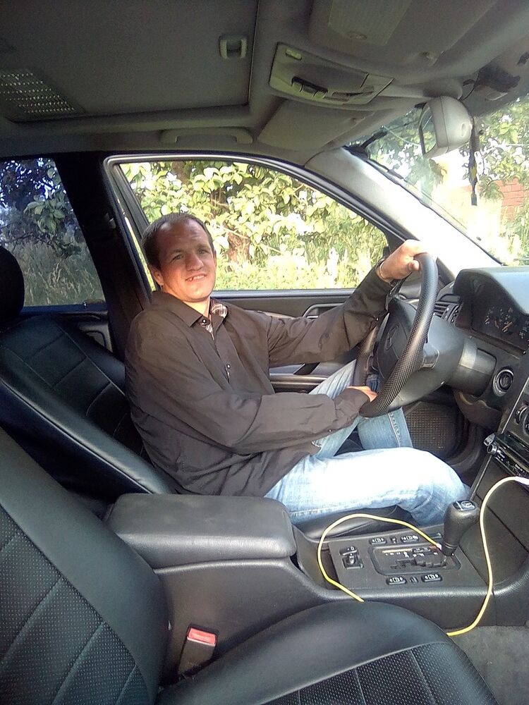   ,   Aleksandr, 37 ,   