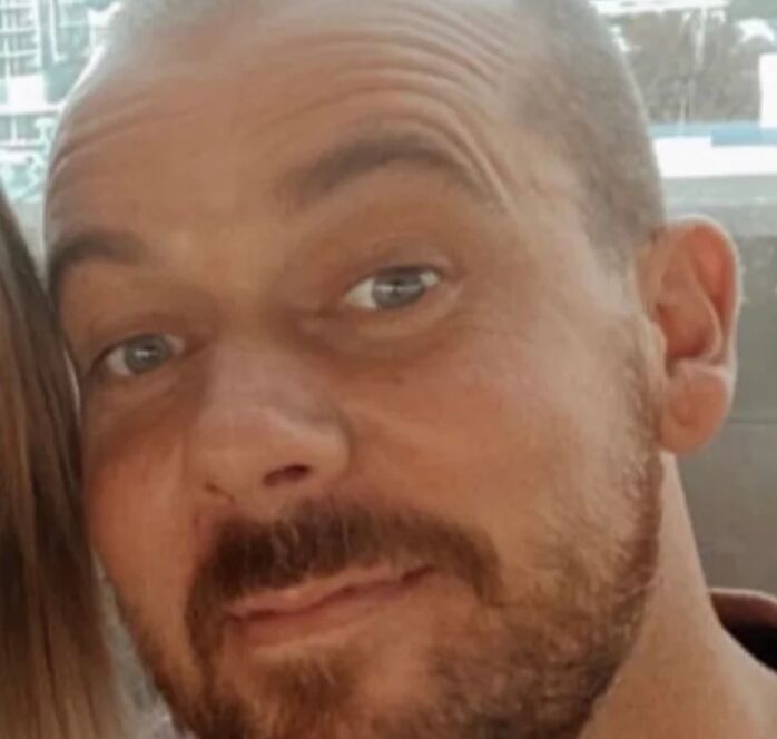 ���� 38715009 ������� ��������, 43 ����, ���� ���������� � �����-����������