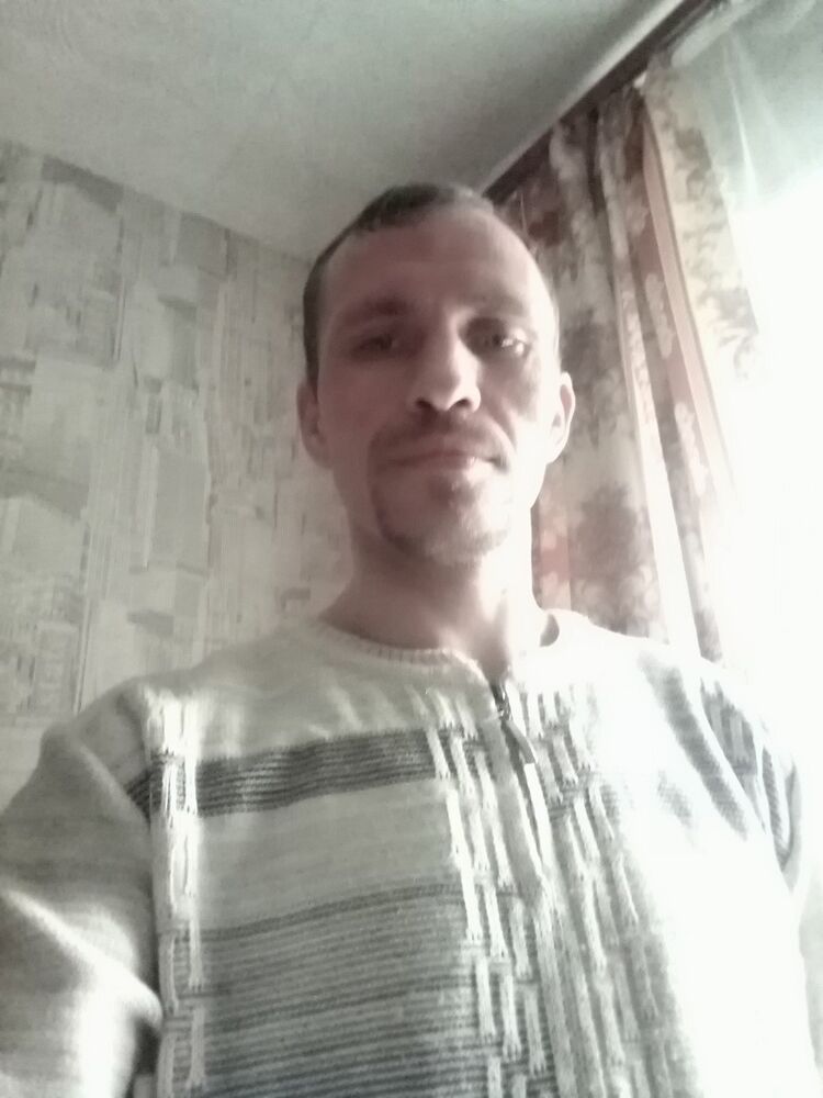  19128809  Nikolay, 39 ,    