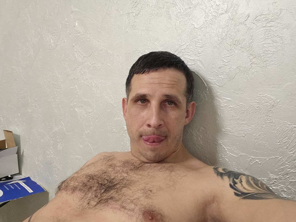  ,   Jurijs, 40 ,   ,   , c 