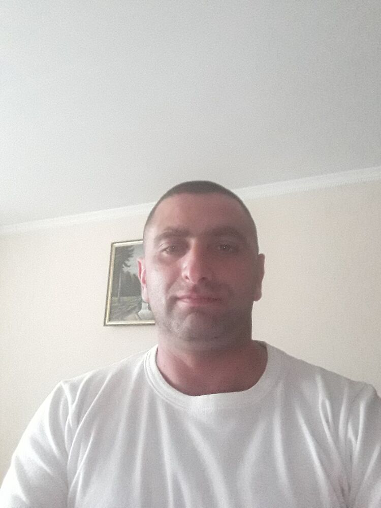  16820279  IVAN, 41 ,    