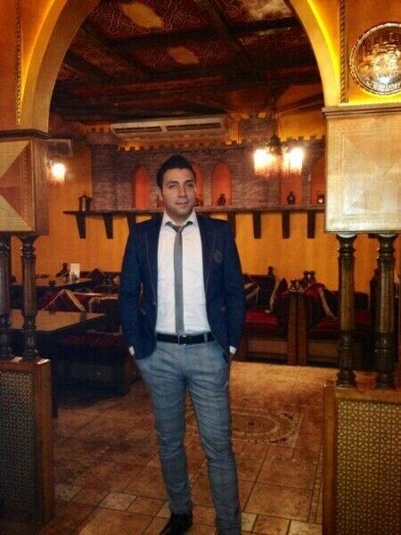  8780409  Issam, 39 ,    