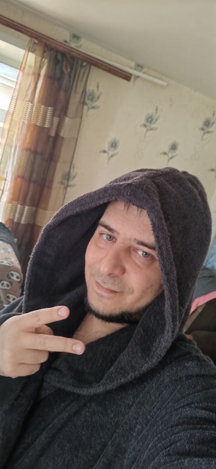  44525499  , 34 ,    