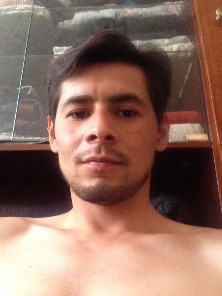  9520409  Akbar, 38 ,    