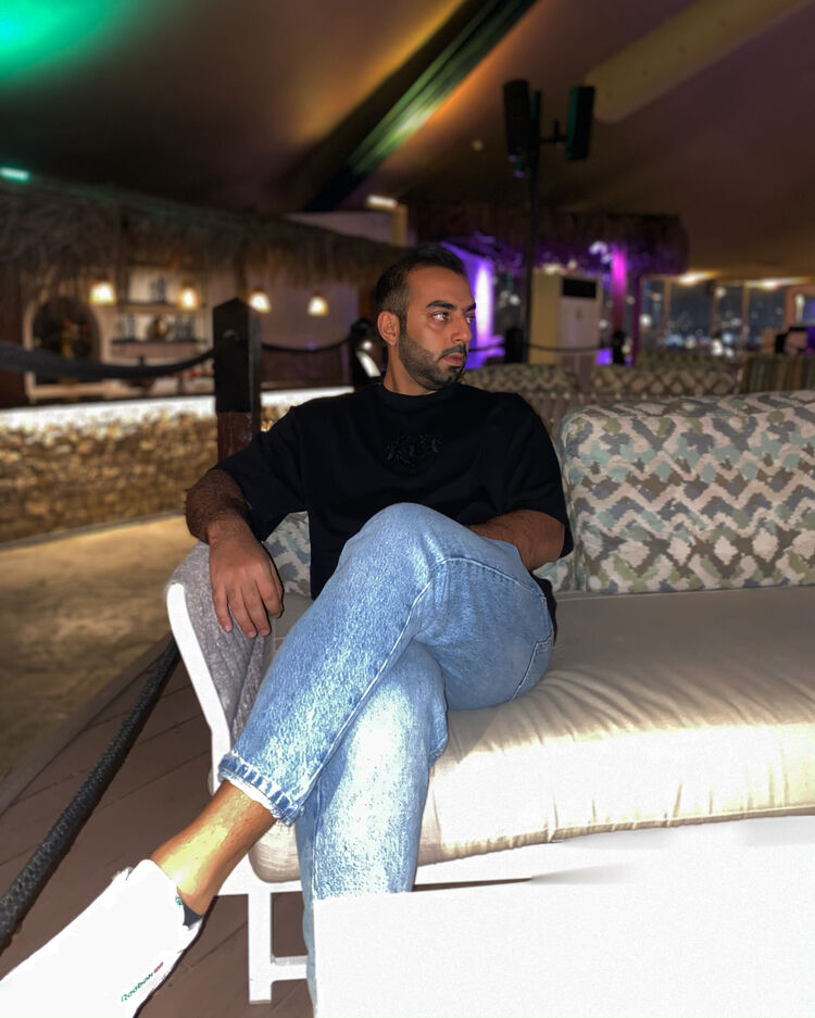 46844279  Omid, 35 ,    