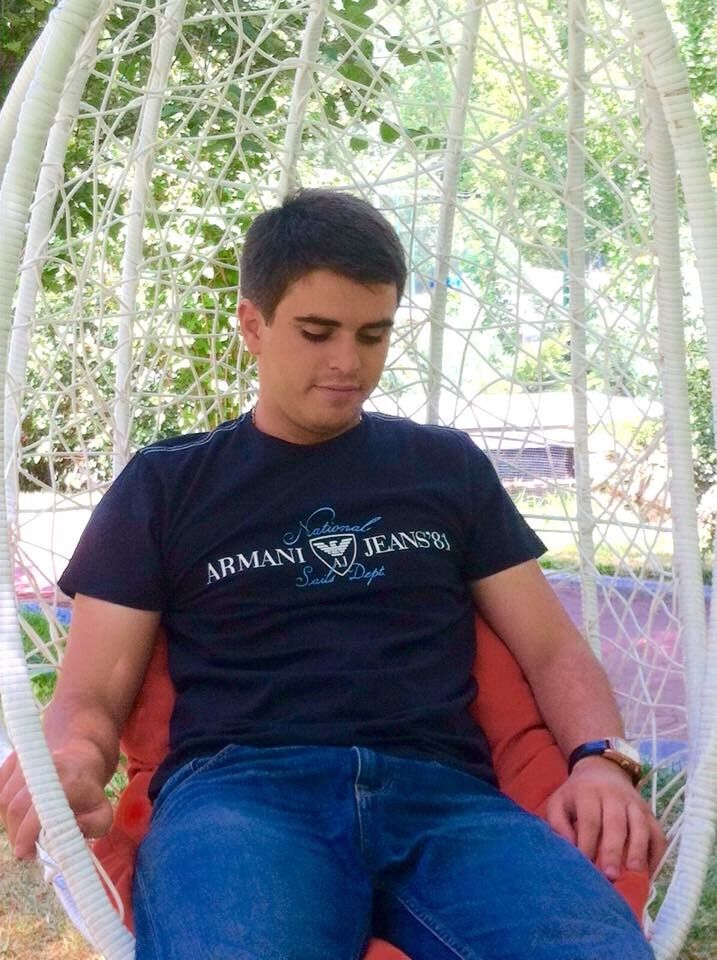 ,   Artur, 40 ,   