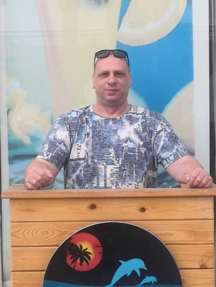  ,   Yury, 47 ,   ,   