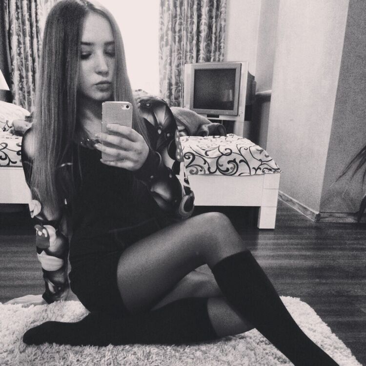  23950079  Vlada, 24 ,    
