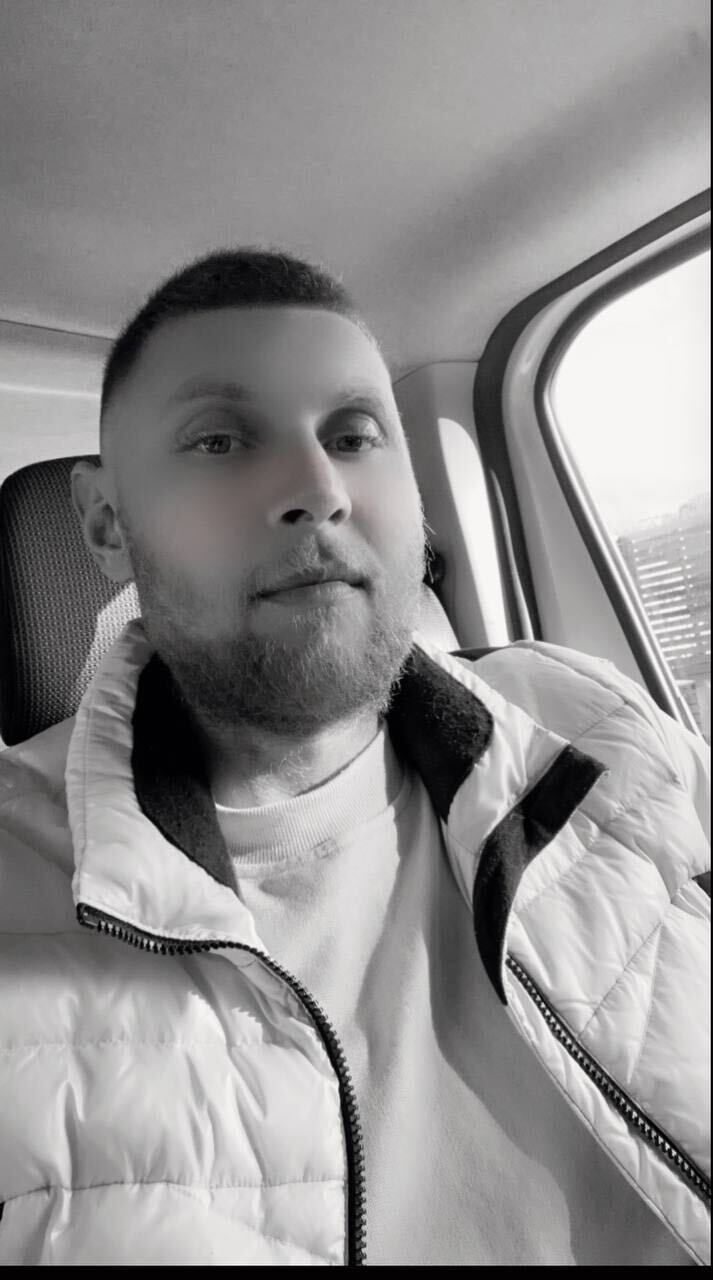  46929899  Ivan, 32 ,    Ely