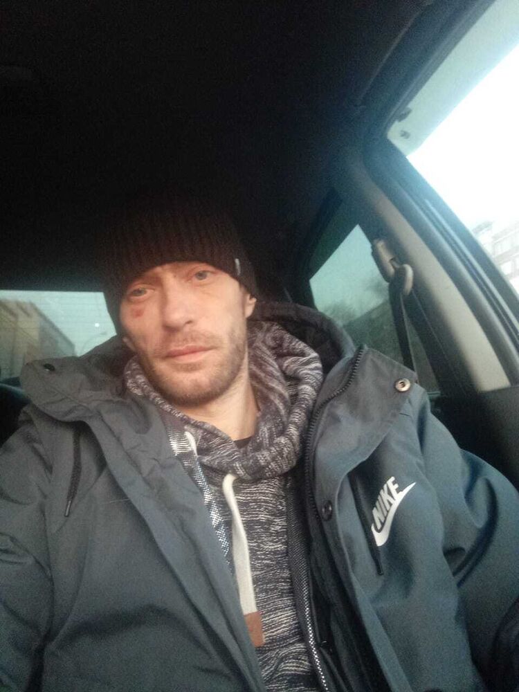  32631539  Anton, 36 ,    