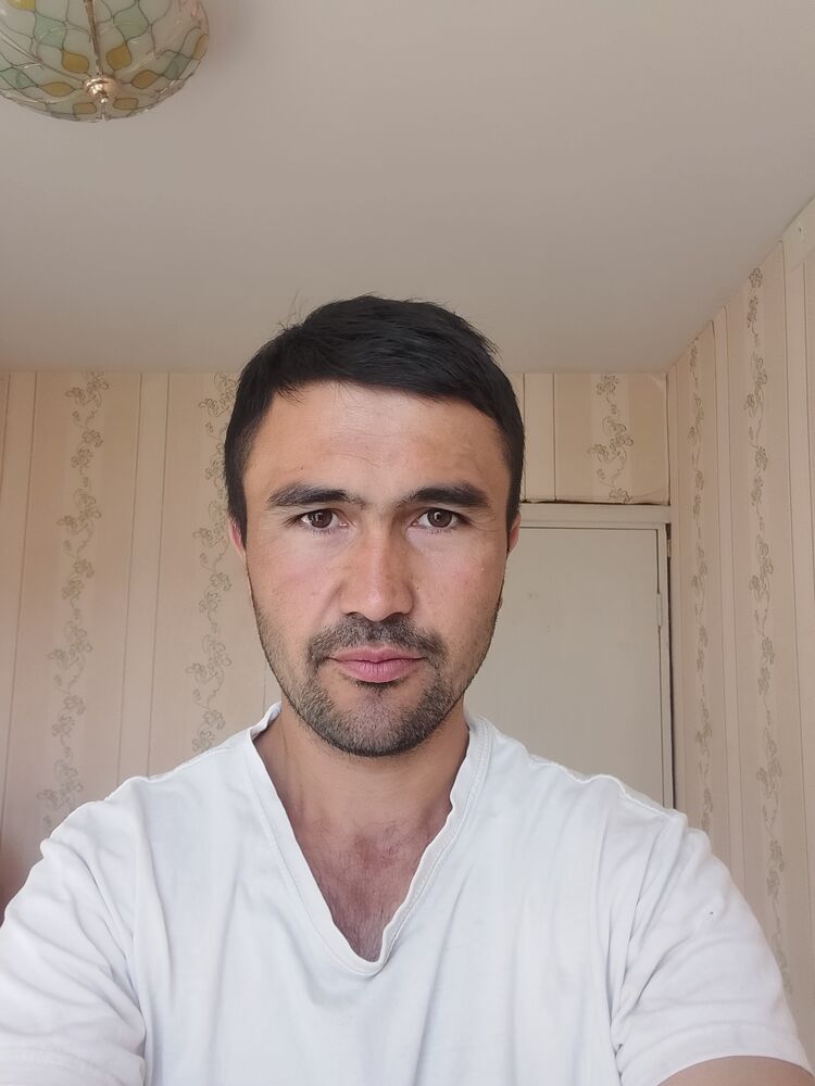  35392089  Azamjon, 29 ,     