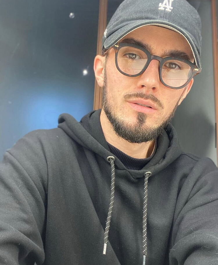  ,   , 28 ,   ,   