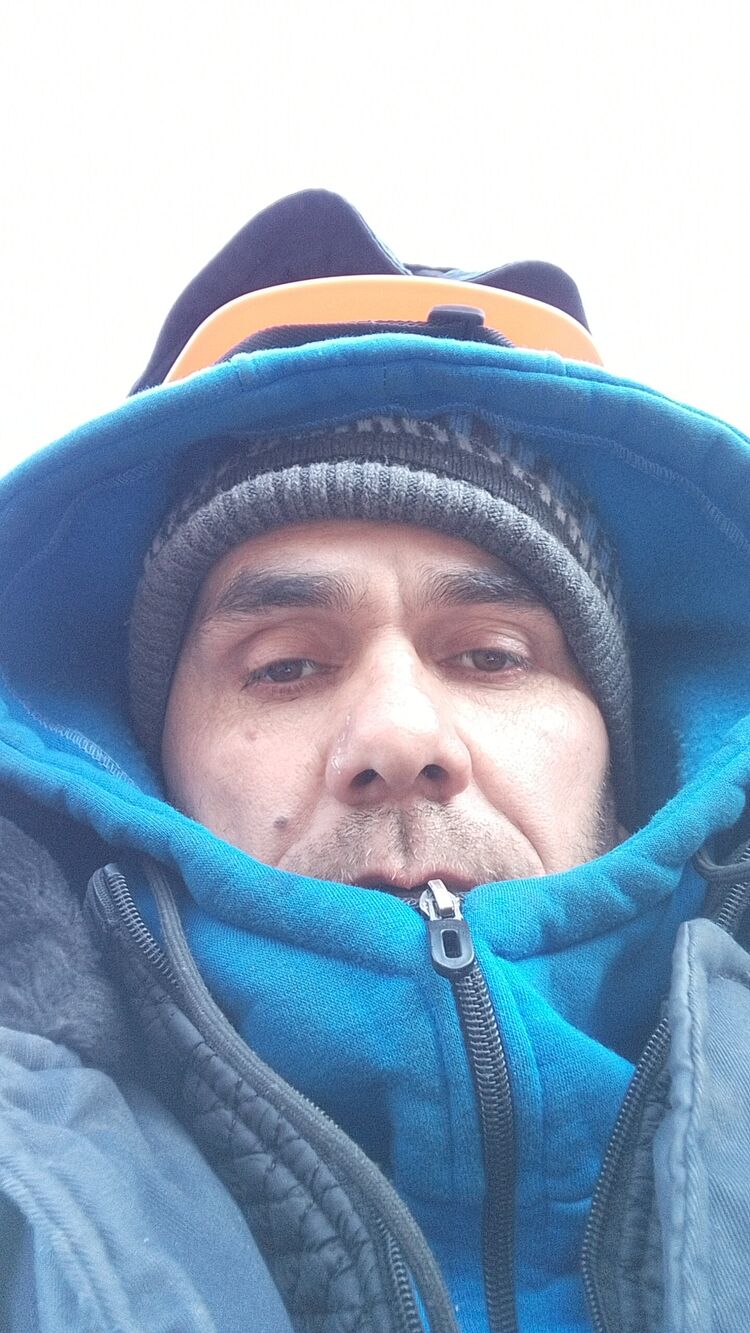  46935199  , 43 ,    