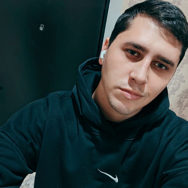  47882029  Viktor, 28 ,    