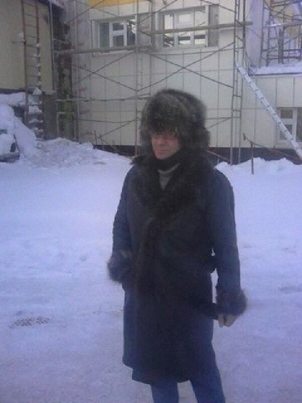  17353329  ARTUR, 59 ,    