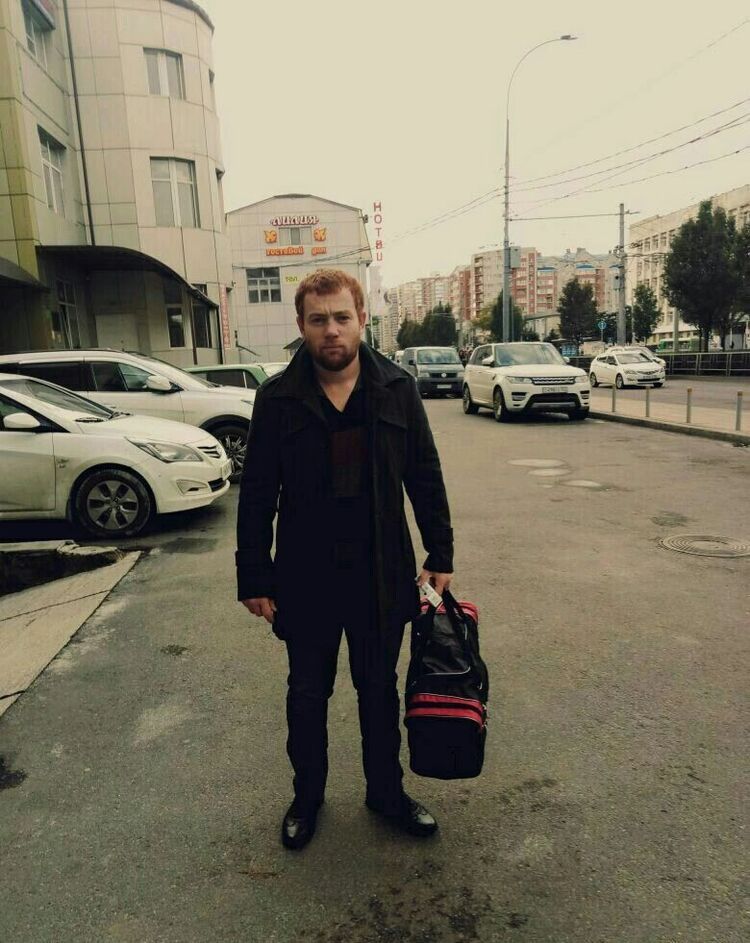  34270689  Ruslan, 37 ,    