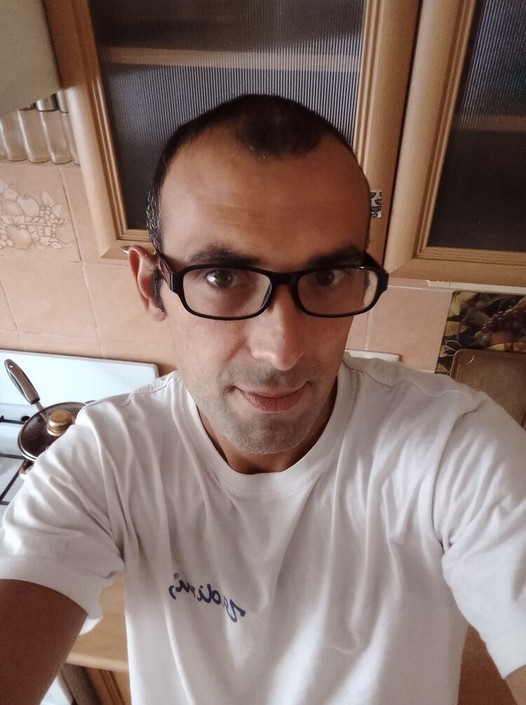  38343179  , 37 ,    