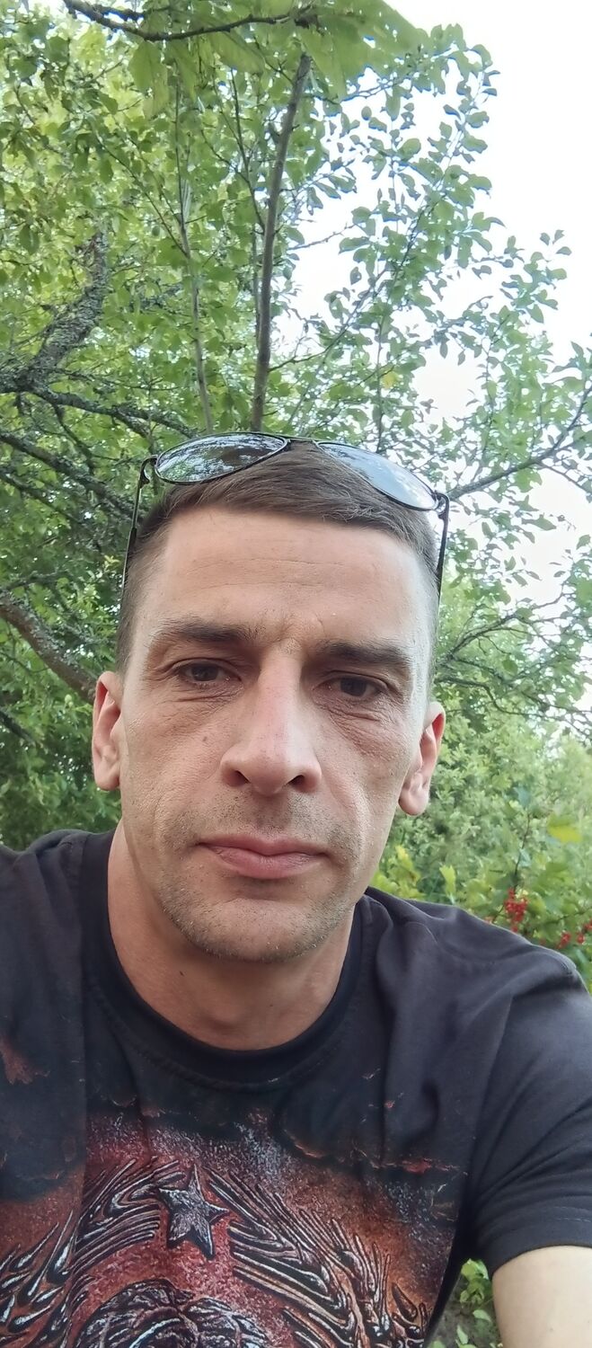  54528139  Alex, 42 ,    