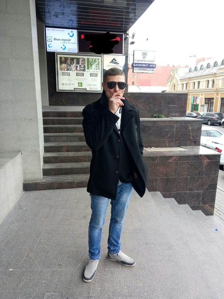  10752829  , 43 ,    -