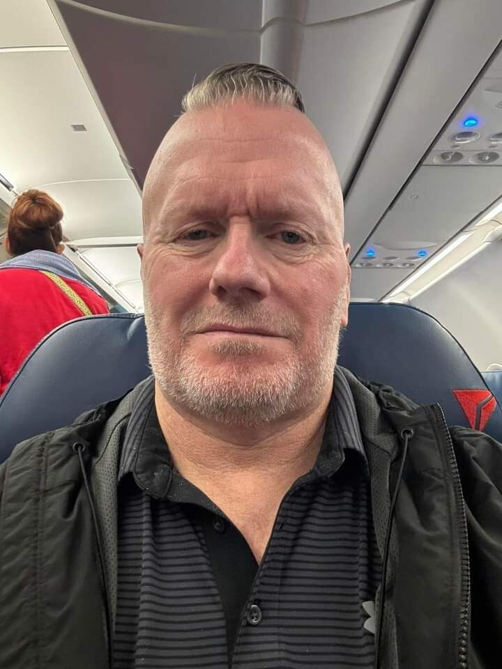  47010649  Richard, 59 ,    