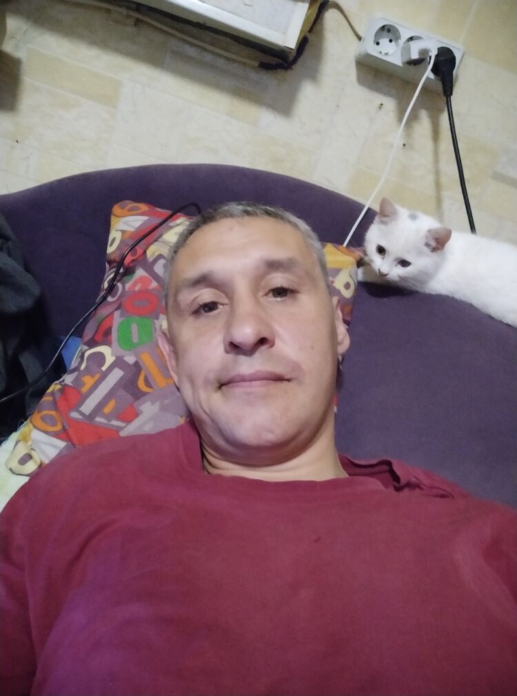  40044179  , 45 ,    