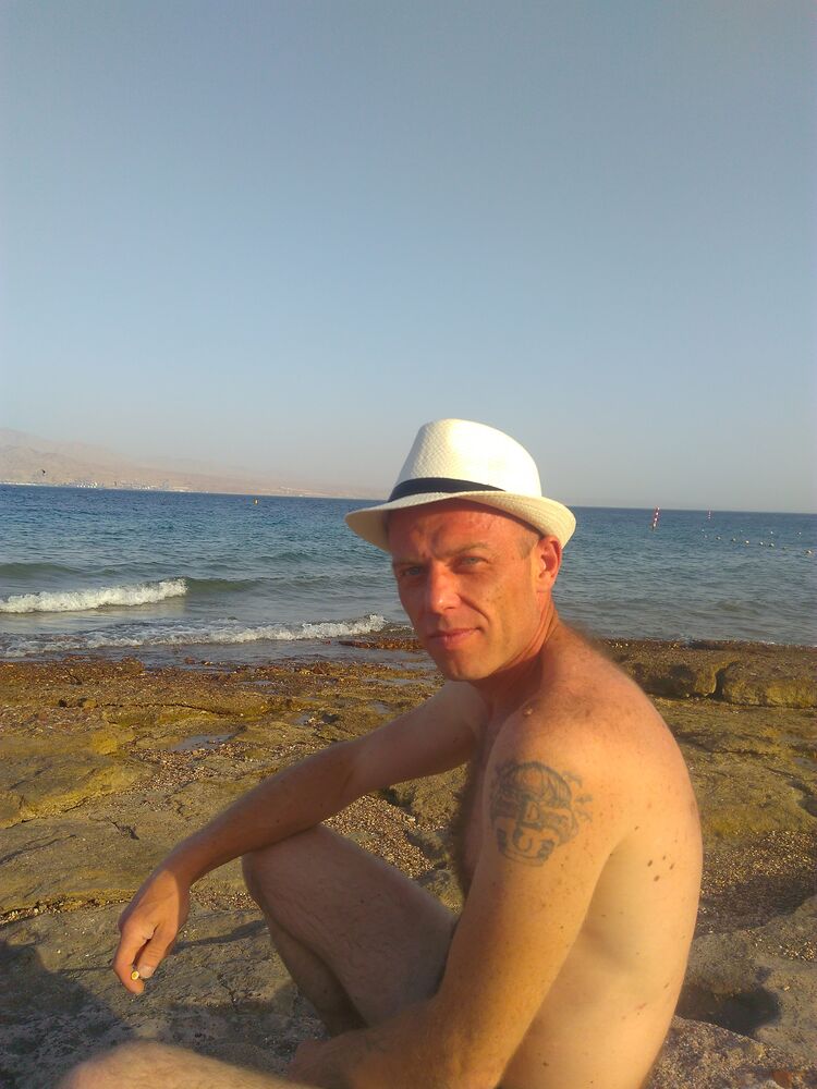  ,   Dima, 44 ,   ,   , c , 