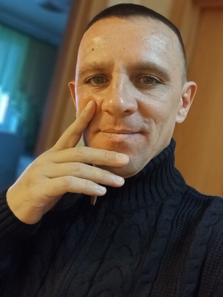  48526299  , 42 ,    -