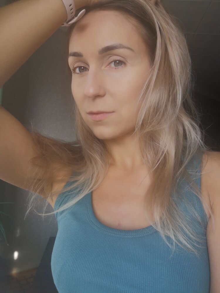  46982339  , 37 ,    