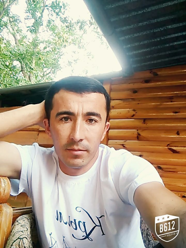  44248359  Bek, 32 ,    