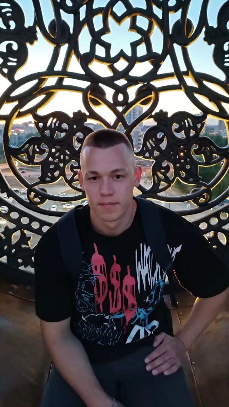  43686299  , 25 ,    