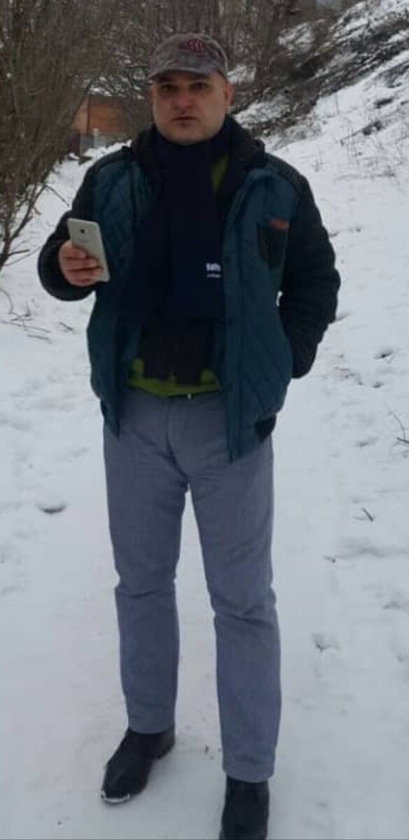  ,   Eli, 44 ,  