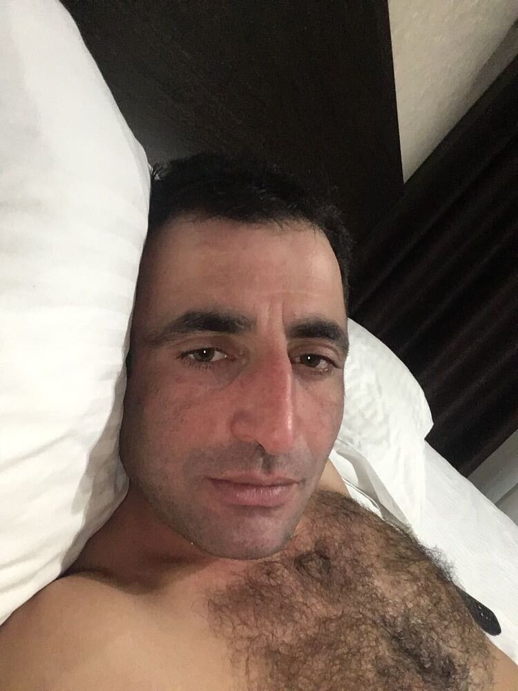  28399249  Karen, 43 ,    