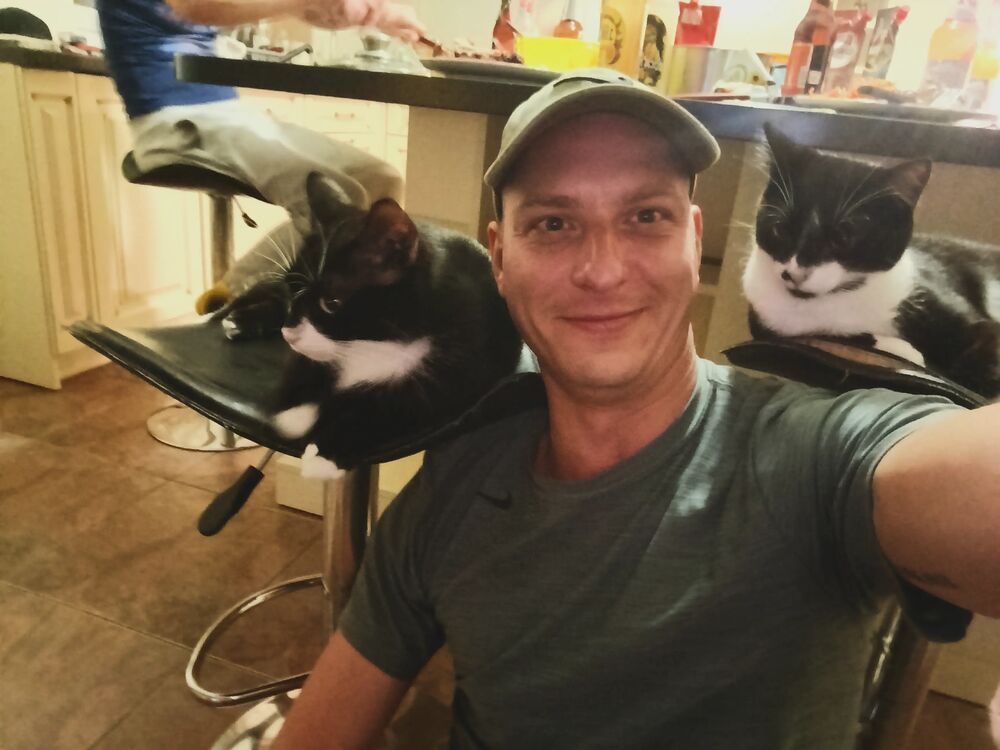  ,   Pashka, 34 ,   ,   , c 