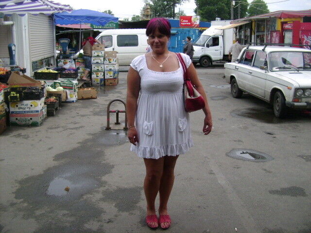  10703849  Diana, 46 ,    