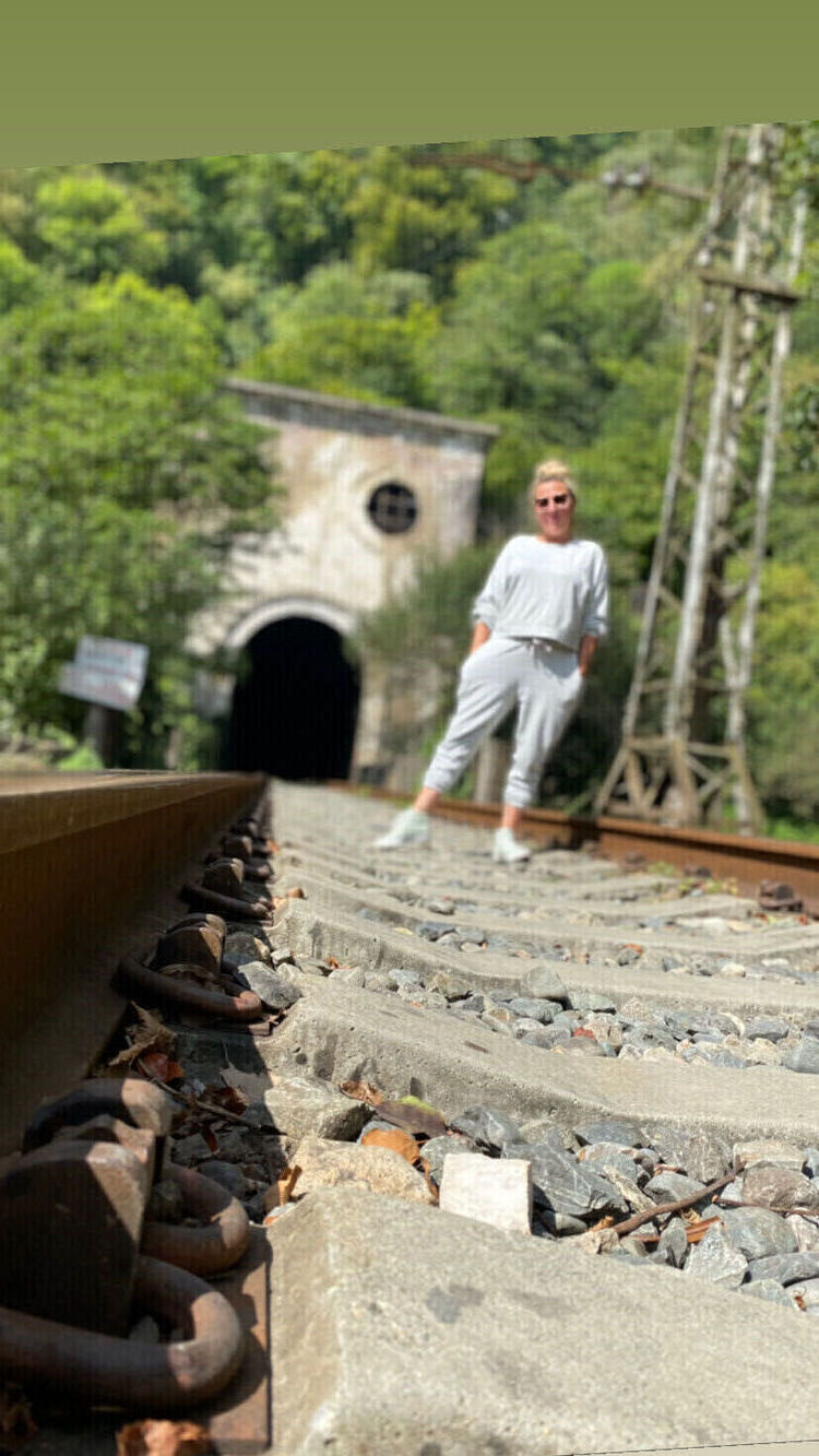  ,   , 44 ,   c 
