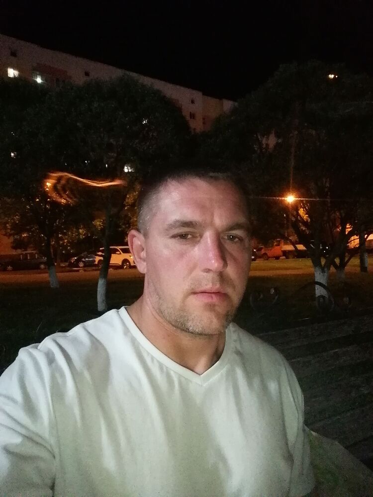  53016679  Edyard, 38 ,    