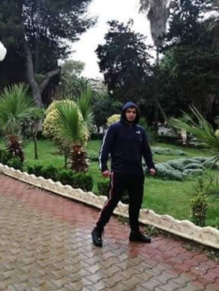  18348839  Redouane, 29 ,    Algiers