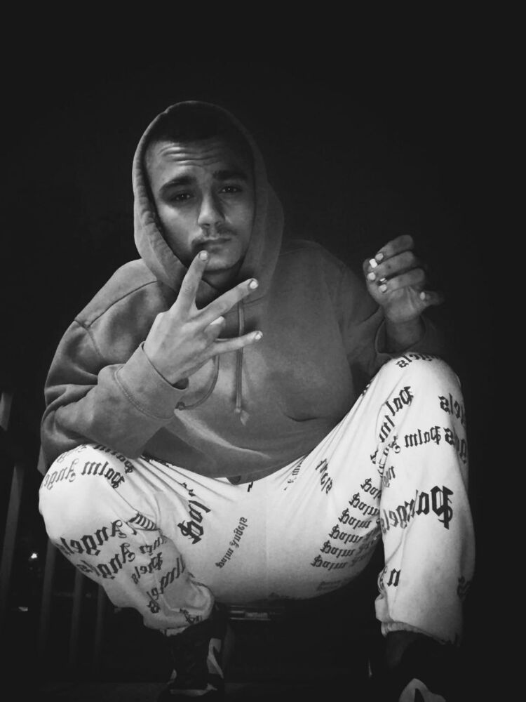  ,   Egor, 20 ,   ,   