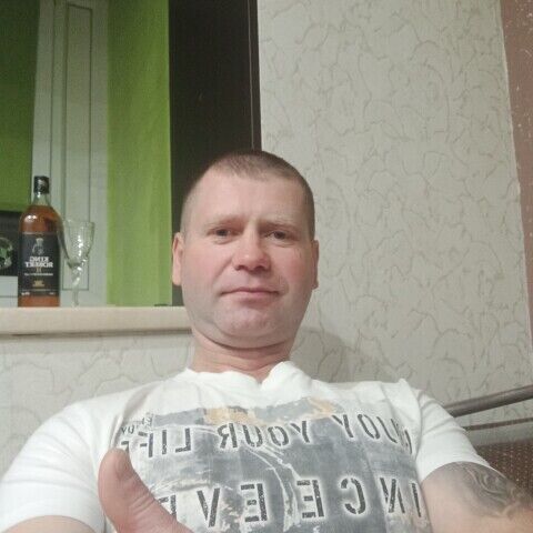  46566969  Sergei, 42 ,    